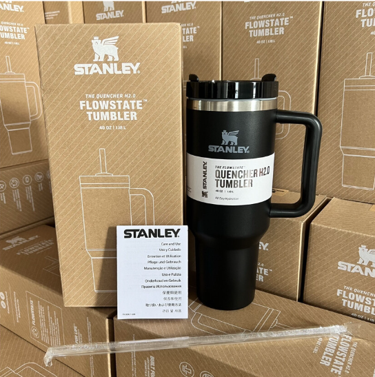 Quencher H2.0 FlowState™ Tumbler | 1.2L - Stanley